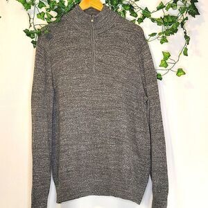 Gap. Men's sweater. Size XL. EUC